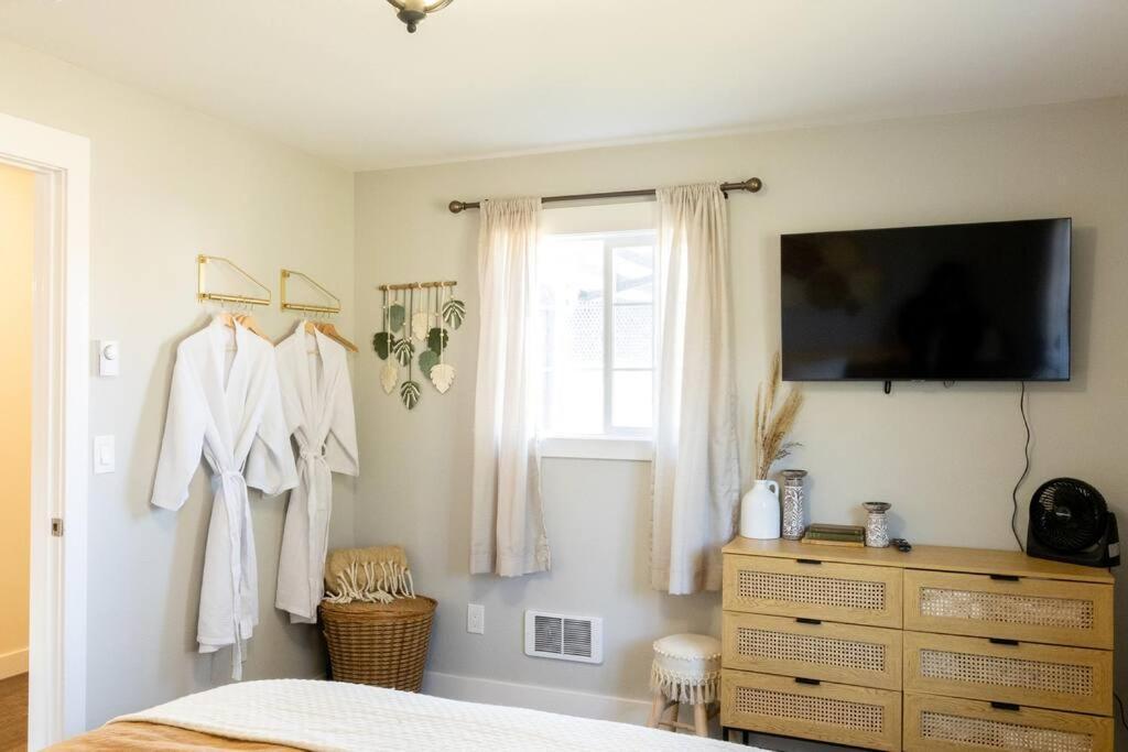 Waddle On Inn- Hot Tub, Pet Friendly, Fully Fenced, 5 Blocks To Beach! Ocean Park Εξωτερικό φωτογραφία